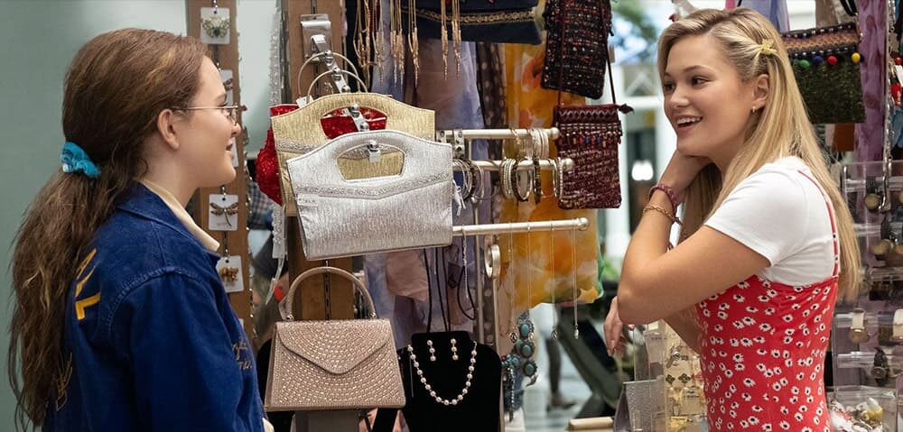 Trailer Από Την Τηλεοπτική Σειρά "Cruel Summer"