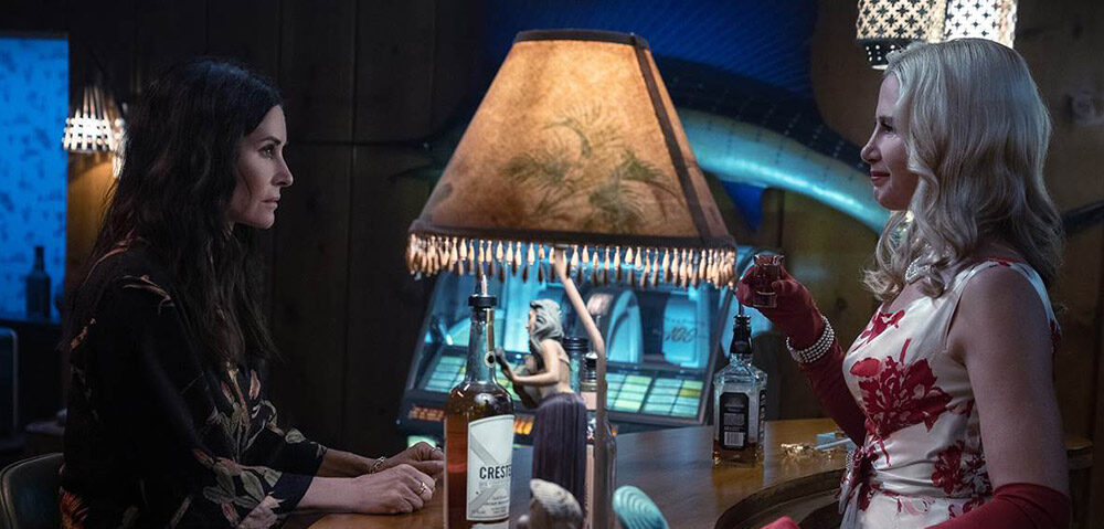 Promo Από Την Νέα Σειρά "Shining Vale"