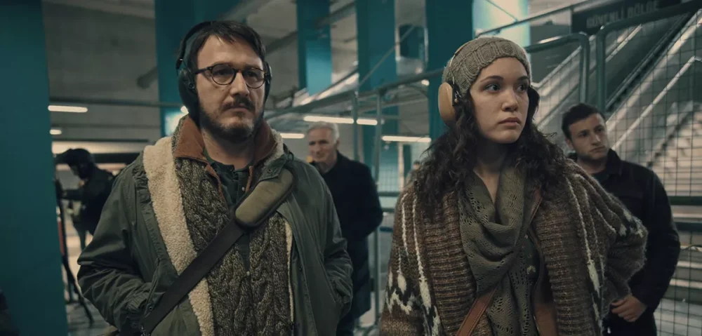 Trailer Από Το “Hot Skull” Του Netflix Trailer Από Το "Hot Skull" Του Netflix