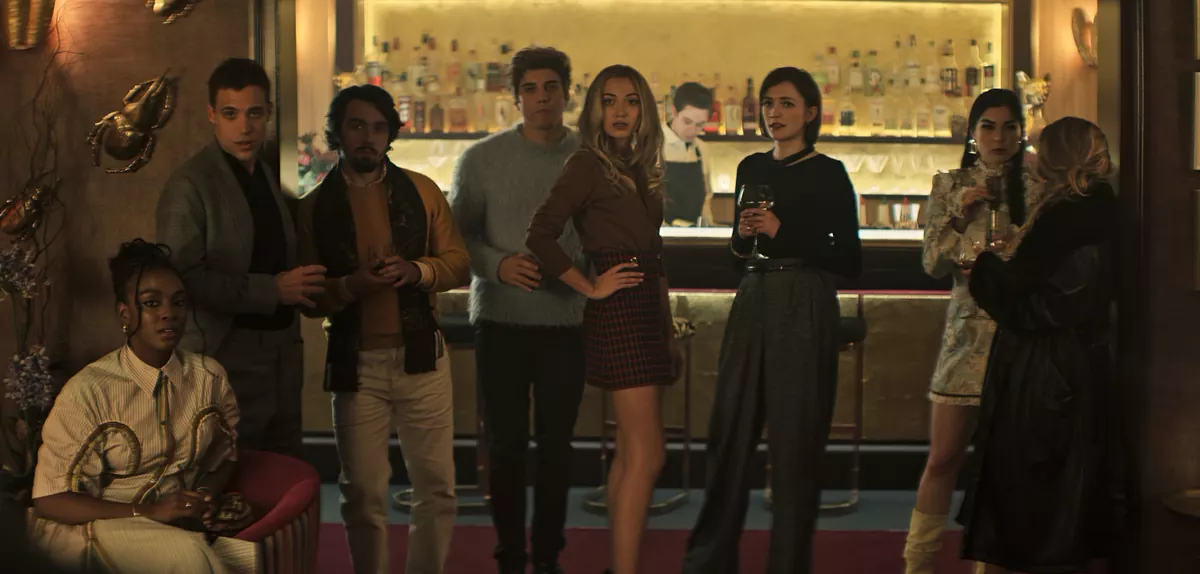 Trailer Από Το Πρώτο Μέρος Της Τέταρτης Σεζόν Του "You"