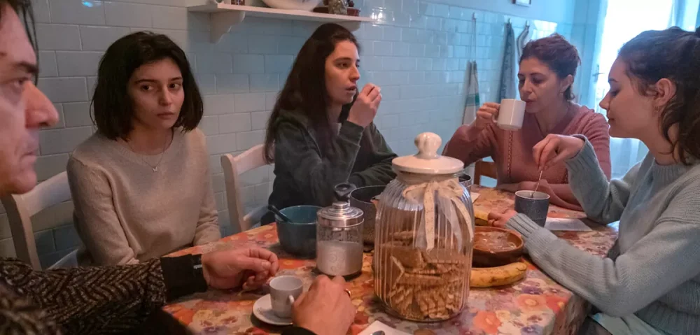 Trailer Από Τη Νέα Σειρά “The Good Mothers” Trailer Από Τη Νέα Σειρά "The Good Mothers"