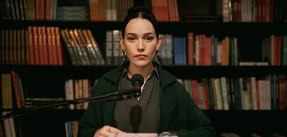 Trailer Από Τη Δραματική Κωμωδία "Everything To Me"